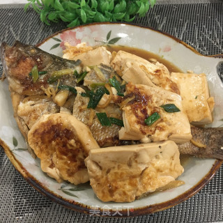 鲈鱼炖豆腐的做法步骤：8
