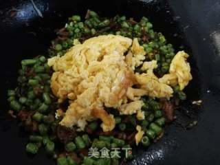 外婆菜炒鸡蛋的做法步骤：6