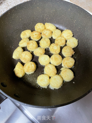 金针菇焖日本豆腐的做法步骤：3