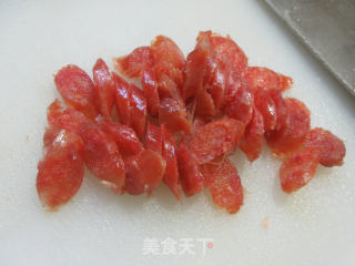 香肠炒青菜的做法步骤：2