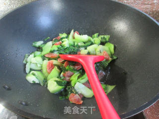 香肠炒青菜的做法步骤：10