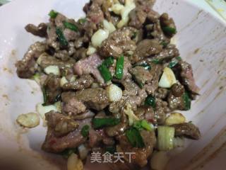 牛肉炒扁豆的做法步骤：4