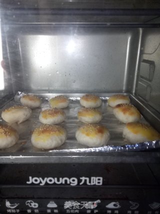 手抓饼豆沙酥的做法步骤：8