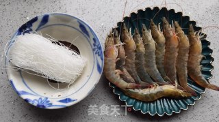 蒜蓉粉丝凤尾虾的做法步骤：1