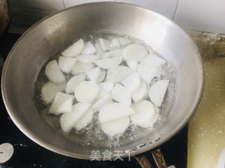 羊小排萝卜汤的做法步骤：4