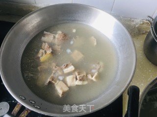 羊小排萝卜汤的做法步骤：5