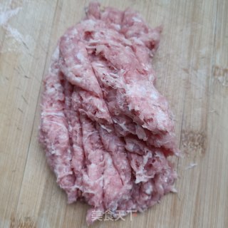 “润燥好汤”肉丸紫山药番茄汤的做法步骤：1