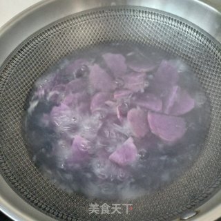 “润燥好汤”肉丸紫山药番茄汤的做法步骤：15