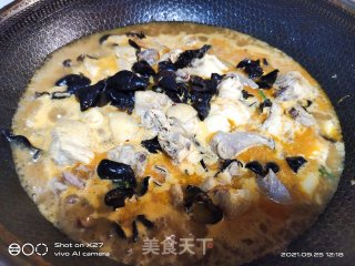 腐乳木耳烧鸡肉的做法步骤：7
