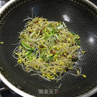 醋溜黄豆芽的做法步骤：5