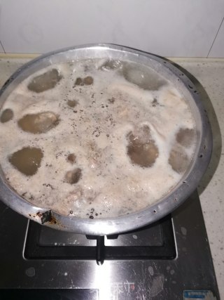 排骨炖白萝卜的做法步骤：3