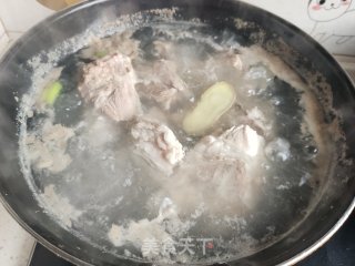 红烧排骨的做法步骤：3