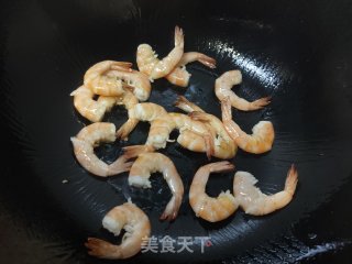 黄瓜青椒炒虾的做法步骤：6