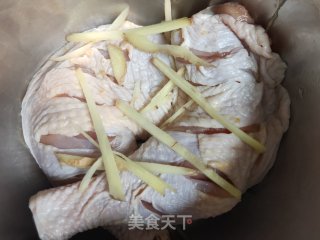 奥尔良焖鸡腿的做法步骤：2