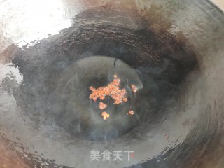 红烧鲈鱼的做法步骤：4