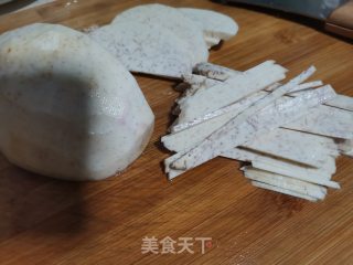 香芋丝蒸肉末的做法步骤：1