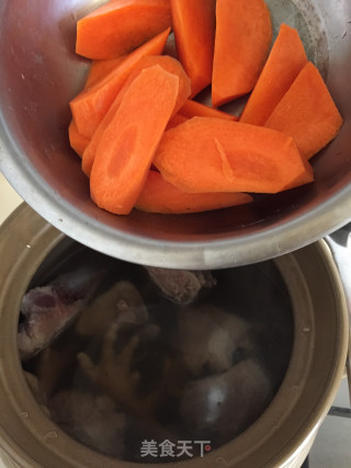 小白冬瓜龙骨汤的做法步骤：6