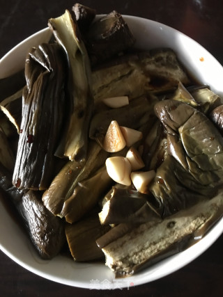 凉拌麻香小紫茄的做法步骤：4