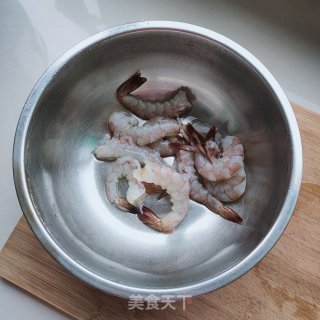 虾仁滑蛋的做法步骤：1