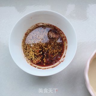 绿豆芽拌荞麦面的做法步骤：5