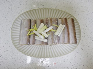 清蒸带鱼段的做法步骤：5