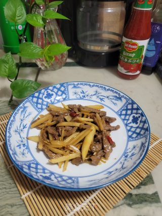 腌酸姜炒鸭肉丝的做法步骤：9