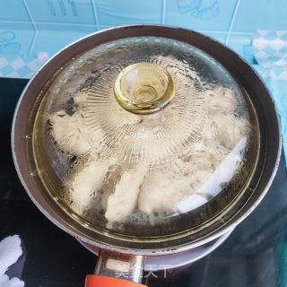 猪肉、西葫芦煎饺的做法步骤：8
