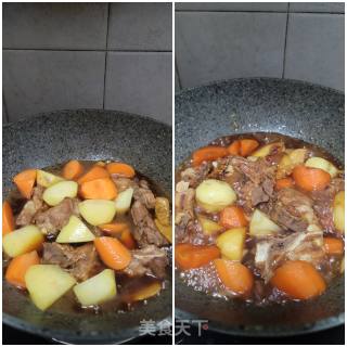 胡萝卜土豆烧排骨的做法步骤：16