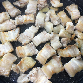 五花肉烧土豆的做法步骤：3