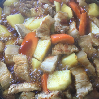 五花肉烧土豆的做法步骤：4