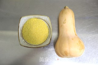 南瓜小米粥的做法步骤：1