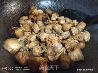 红烧肉的做法步骤：4