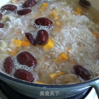南瓜红枣糯耳汤的做法步骤：8