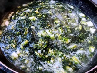 下锅鲜肉豆腐蛋花羹的做法步骤：11