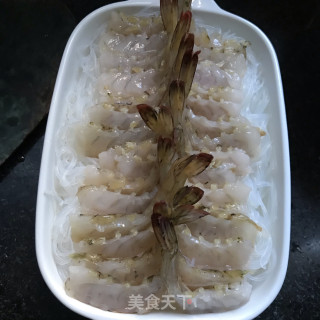 蒜蓉粉丝蒸虾的做法步骤：5