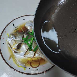 清蒸鲳鱼的做法步骤：7