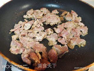 青椒扁豆炒牛肉的做法步骤：2