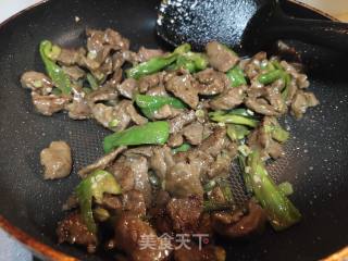 青椒扁豆炒牛肉的做法步骤：5