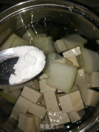 减脂晚餐：冬瓜海带豆腐汤的做法步骤：6