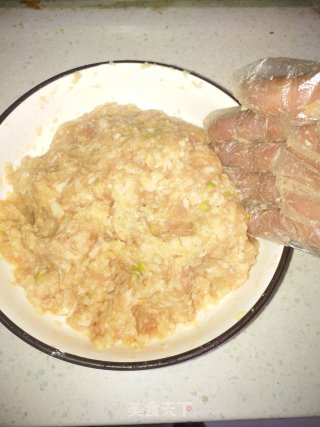 西红柿肉丸汤的做法步骤：6