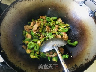 小炒肉的做法步骤：9