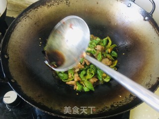 小炒肉的做法步骤：10