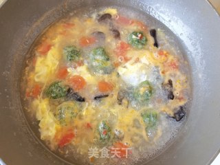 虾皮丸子鸡蛋汤的做法步骤：11