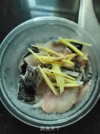 菜心鱼片汤的做法步骤：2