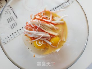 芝士蟹柳鸡蛋手抓饼的做法步骤：2