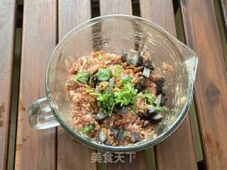 海参蒸肉饼，鲜嫩多汁巨好吃！的做法步骤：5