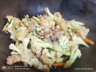 肉片炒花菜的做法步骤：5