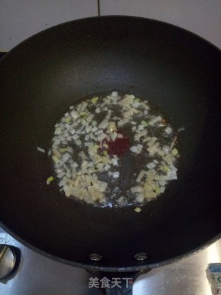 裙带菜豆腐汤的做法步骤：3