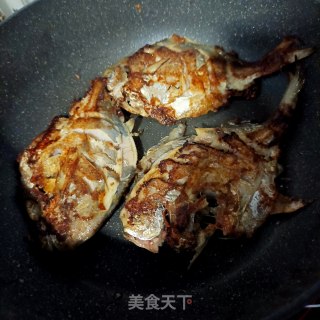 煎银鲳鱼的做法步骤：7