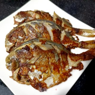 煎银鲳鱼的做法步骤：8